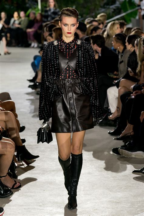 louis vuitton brand revenue 2020
